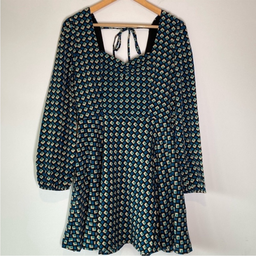 NWT Band Of The Free Genevieve Teal
Diamond Long Skeeve Mini Dress Medium - Picture 2 of 10